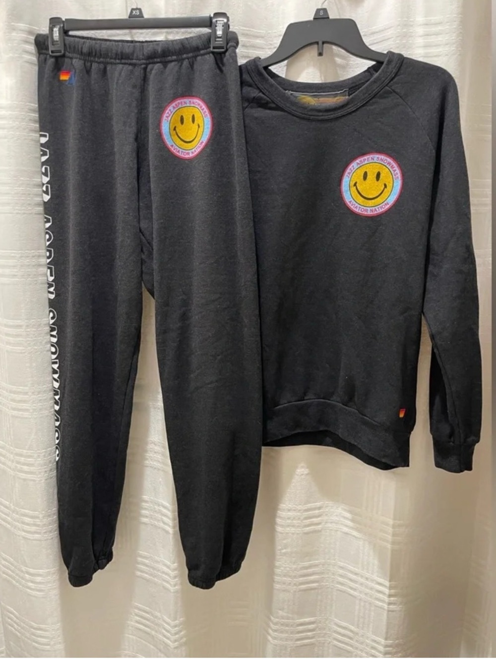 AVIATOR NATION Jazz Aspen Snow Mass sweatshirt and swetpant set